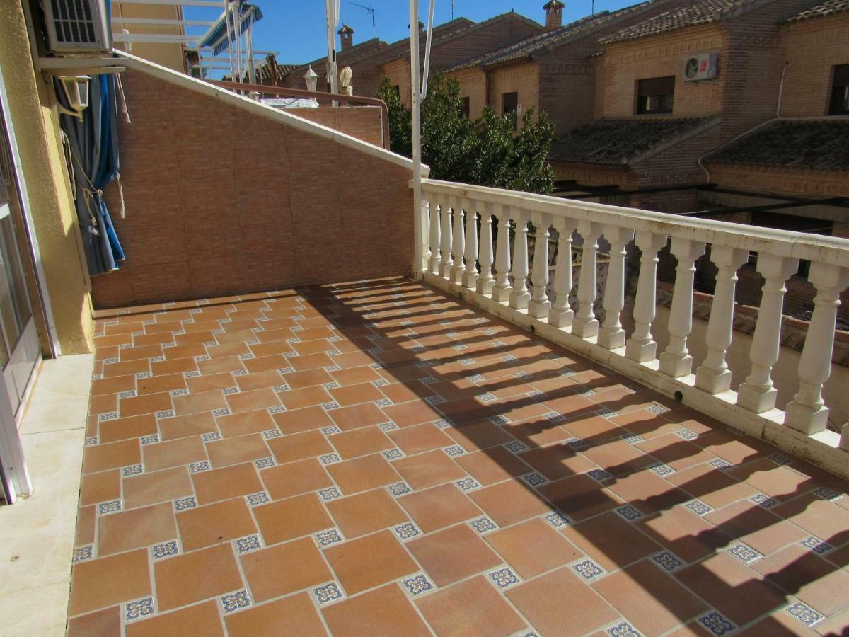فيلا Burguillos de Toledoفي La Casa De Burgui المظهر الخارجي الصورة